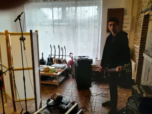 Le groupe punk Mauvais Joueur au studio Pink Flamingo